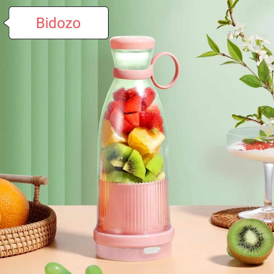  ویژگی های  شیکر و مخلوط کن مینی جویس شارژی :- مناسب برای:ورزشکاران ،کوهنوردی ،محیط کار- جنس پلاستیک (PC) و جنس تیغه ها استیل - ABS مرغوب و غیر سمی PP/PC- باطری با ظرفیت 1400 میلی آمپر- قابل شستشو و کاملا ضدآب - گنجایش 420 میلی لیتر- اقلام همراه :کابل شارژر- منبع انرژی: شارژی